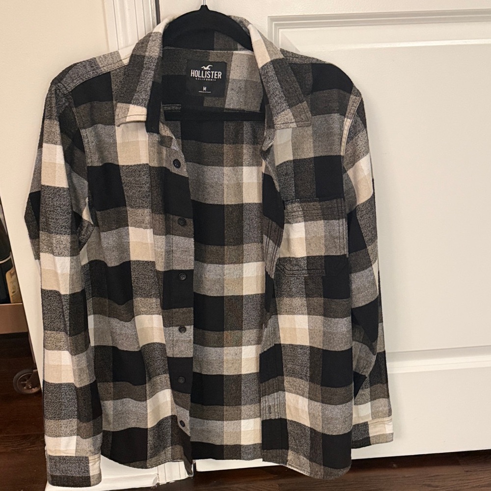 Hollister Black and Cream Checkered Flannel Shirt